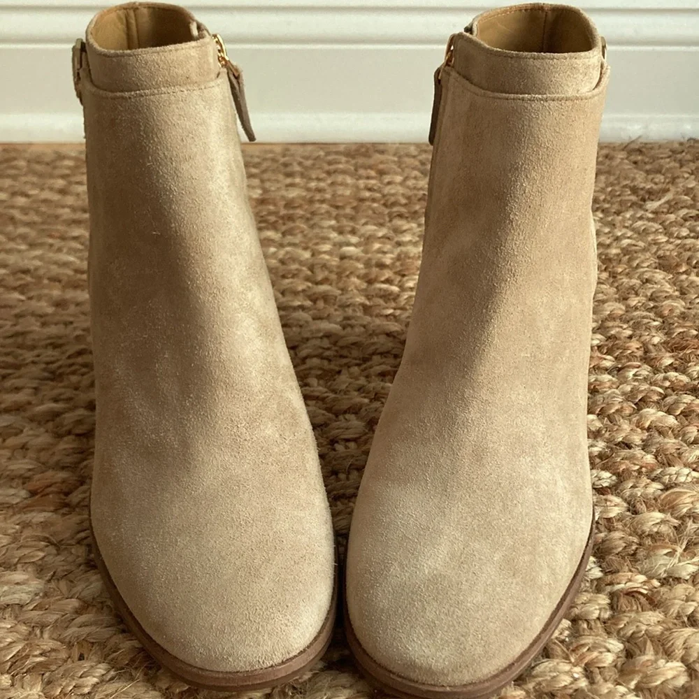 New: Tory Burch Sophia 65mm Suede Bootie. Size 8.5